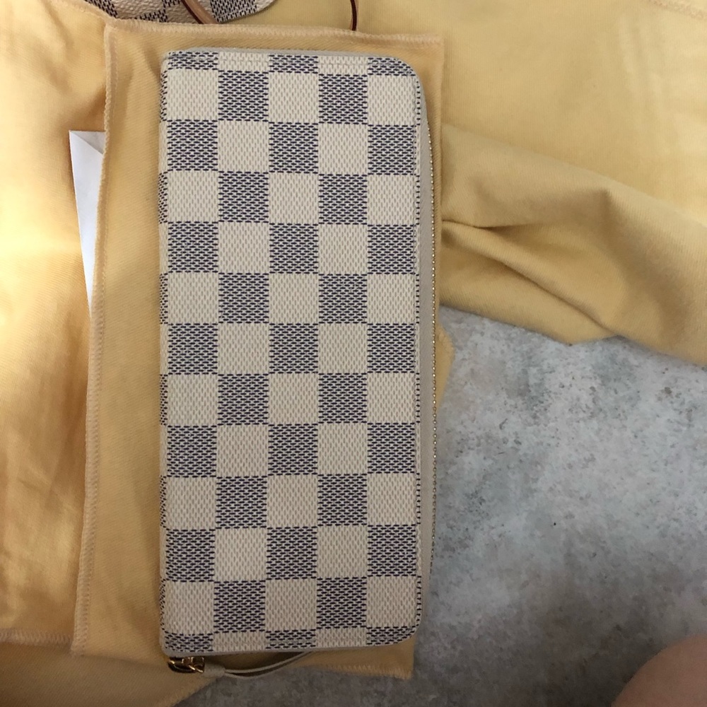 LV Clemence wallet damier azur‼️one day sale‼️